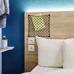 Hotelf1 Calais Hotel *
