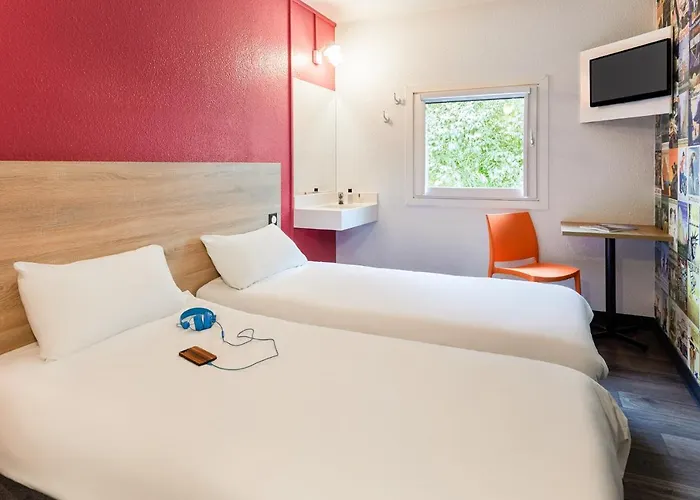 Hotelf1 Calais Hotel