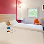 Hotelf1 Calais Hotel