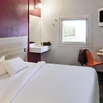 Hotel Hotelf1 Calais