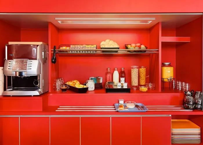 Hotelf1 Calais * Coquelles