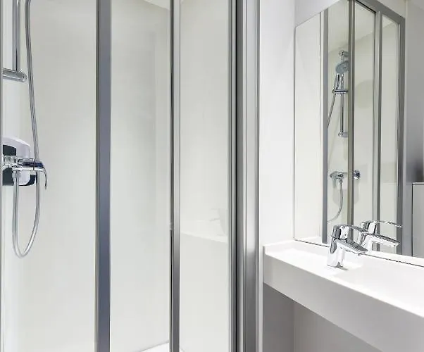 Hotel Hotelf1 Calais