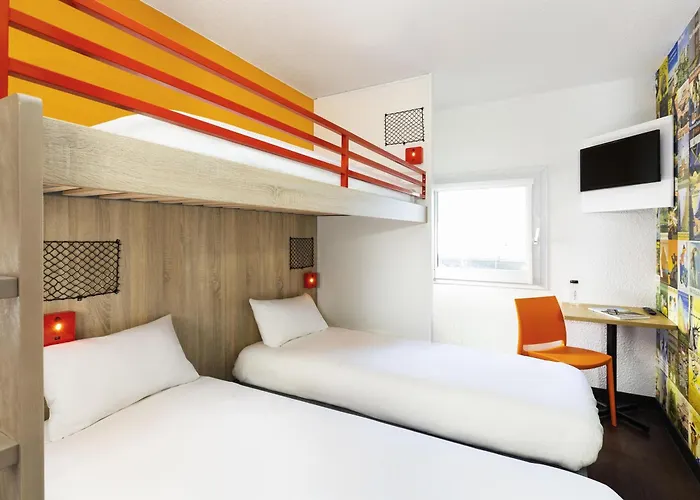 Hotelf1 Calais Hotel