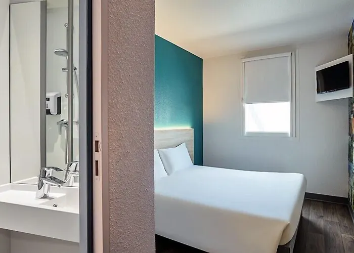 Hotelf1 Calais Coquelles