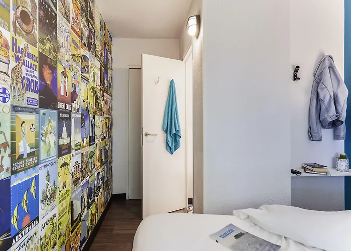 Hotelf1 Calais Hotel